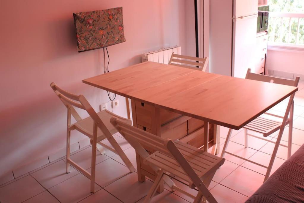 Studio L'Echappee Mandreenne Le Calme Entre Mer Et Foret Saint-Mandrier-sur-Mer Ngoại thất bức ảnh
