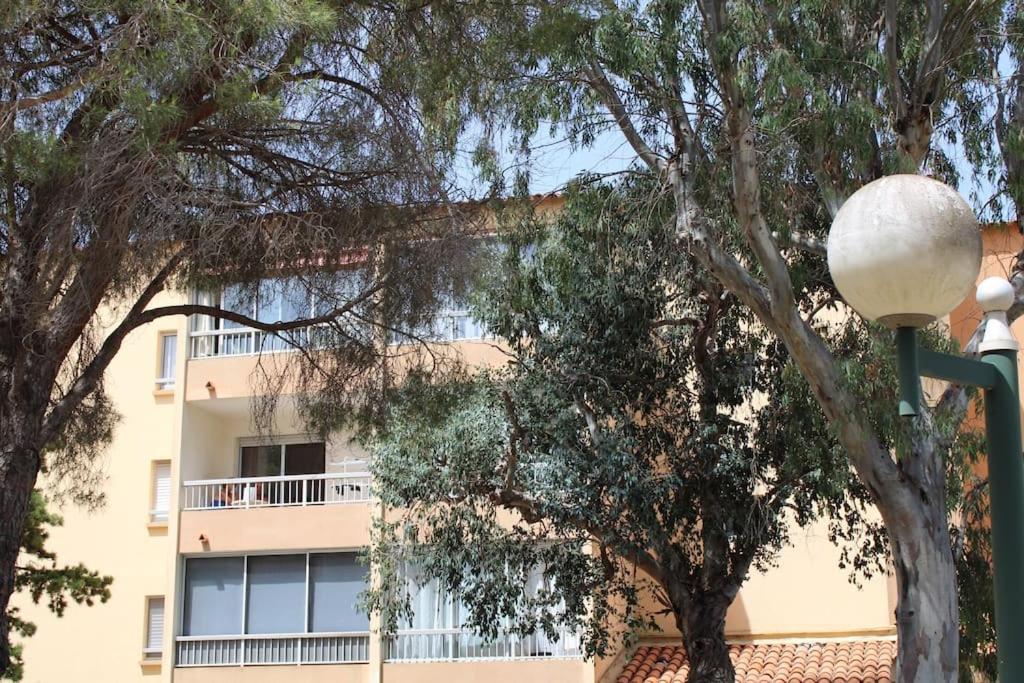 Studio L'Echappee Mandreenne Le Calme Entre Mer Et Foret Saint-Mandrier-sur-Mer Ngoại thất bức ảnh
